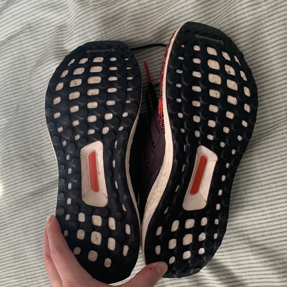 Adidas Ultraboost - Picture 3 of 3